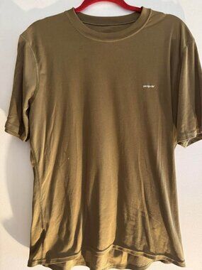 Patagonia Men’s XL greenish t-shirt